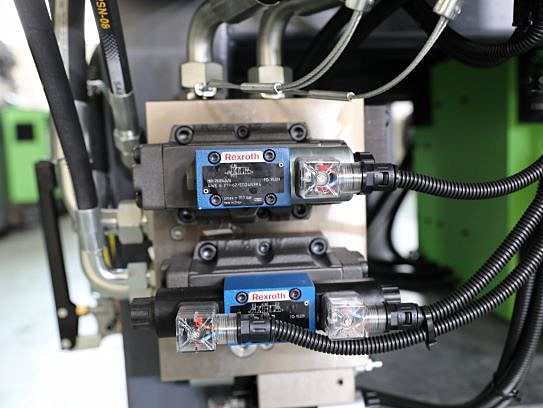 Máquina de moldagem por injeção servo motor SK580 PET